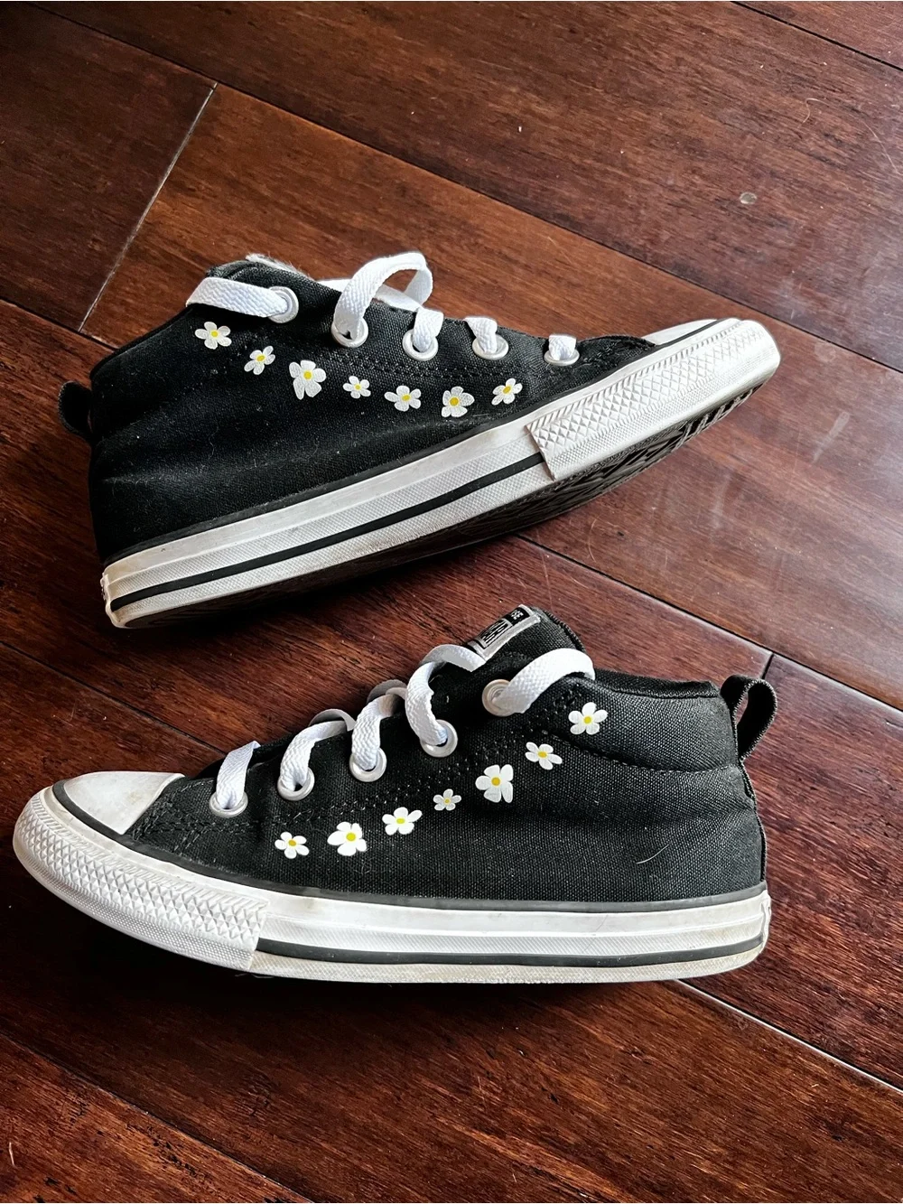 Converse Kids Black Canvas Sneakers with White Daisy Detail